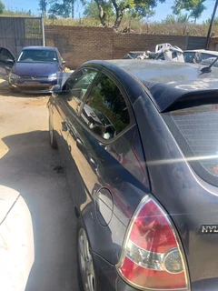 Hyundai accent hatch back for stripping for part