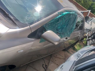 TOYOTA COROLLA PROFESSIONAL 1.6 FOR STRIPPING FOR PART