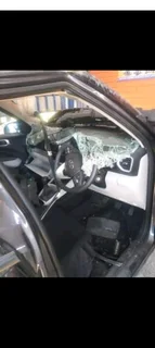 Hyundai VENUE 1.2 petrol for stripping for part