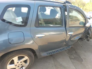 RENAULT DUSTER 1.6 PETRO FOR STRIPPING