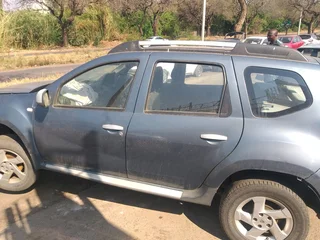 RENAULT DUSTER 1.6 PETRO FOR STRIPPING