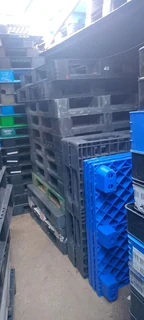 Plastics pallets for sale for storage and packaging