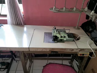 Industrial sewing machine