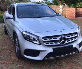 2018 Mercedes-Benz GLA200 AMG Line