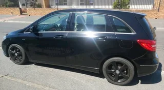 Mercedes-Benz b200 2012 turbo suv wagon. Negotiable.