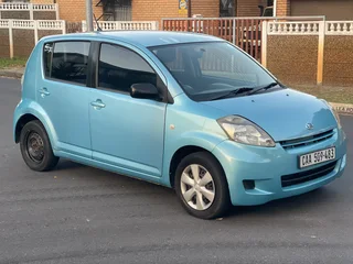 2012 Daihatsu sirion