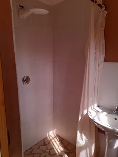 Room to rent in Selection Park Springs