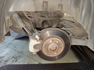 Is your car experiencing a mechanical issue? Call us to come and have it fixed at your residence!