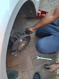 Is your car experiencing a mechanical issue? Call us to come and have it fixed at your residence!