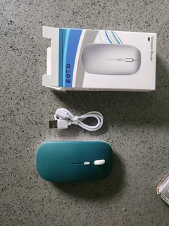 Samsung galaxy Tablet A8 10.5 inch PLUS FREE Custom keyboard case and mouse! BARGAIN!