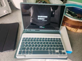 Samsung Galaxy Tablet A8 10.5 Inch Plus Free Custom Keyboard Case And Mouse! Bargain!