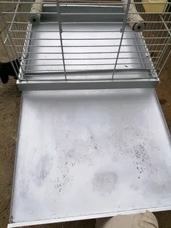 Parrot / bird cage. Excellent condition