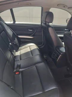 2010 BMW 3 Series Sedan