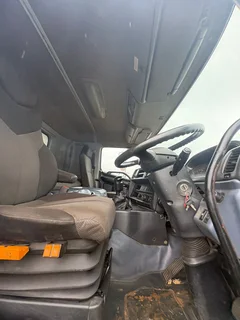 2018 HINO 700. TWINSTEER TIPPER