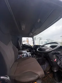 2018 HINO 700. TWINSTEER TIPPER