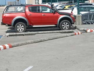 2009 mitsubishi triton D I D 2.5