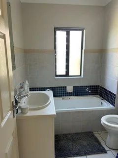 Spacious 2 bedroom apartment in secure Balla Rosa complex