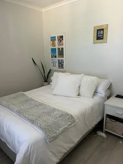 Spacious 2 bedroom apartment in secure Balla Rosa complex