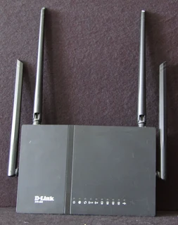D-Link DIR-825 (G1) AC1200 Wi-Fi Gigabit Router