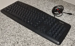 Microsoft Wired USB Keyboard 200