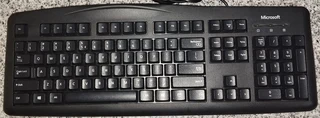 Microsoft Wired USB Keyboard 200