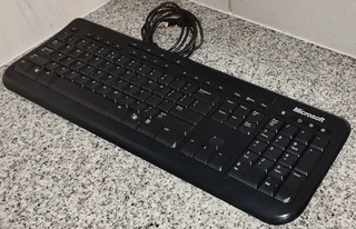 Microsoft Wired USB Keyboard 600