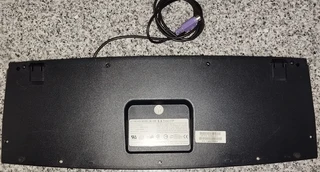 HP SK-1688 Wired PS/2 Computer Keyboard