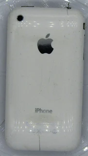 Apple iPhone 3 A1303 16GB for spares or repairs only!