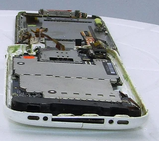 Apple iPhone 3 A1303 16GB for spares or repairs only!