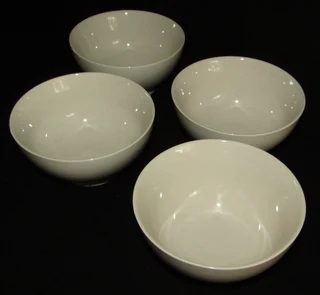 Ceramic Breakfast/Dessert/Soup Bowls x 4