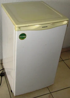 Samsung SRG-120 113l Under Counter Fridge