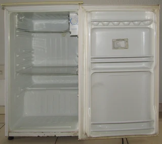 Samsung SRG-120 113l Under Counter Fridge