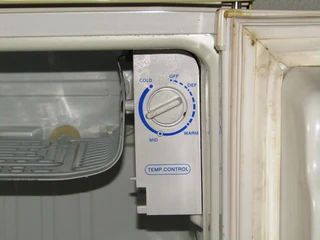 Samsung SRG-120 113l Under Counter Fridge