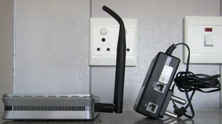 Billion 400G Wireless-G ADSL Router