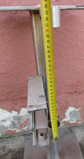 Stainless Steel Pedestal &amp; Bracket - 40cm x 40cm x 90cm