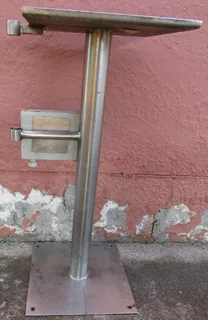 Stainless Steel Pedestal &amp; Bracket - 40cm x 40cm x 90cm