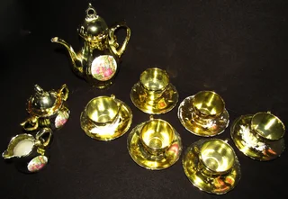Toy 6-Place Tea Set
