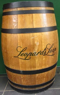 Oak Maturing Vat for Wines and Spirits - h=95cm; d=56cm at top - Used