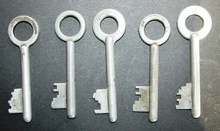 Assorted Post Box Keys