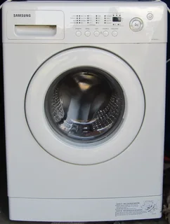 Samsung WF7600NAW Front Loading Washing Machine - needs attention!