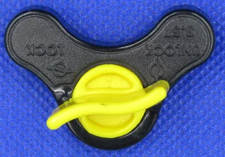 3.5&#34; Hard Drive Mounting Bracket Lock