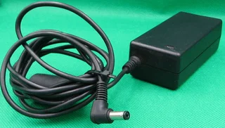 VeriFone Power Supply / Charger 12V 1A AU1121204n