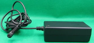 VeriFone Power Supply / Charger 12V 1A AU1121204n