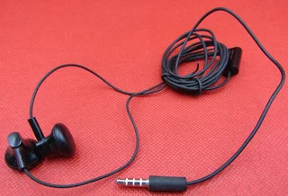 Nokia WH-108 Wired Headphones Handsfree for all Nokia Mobile Phones With 3.5mm Jack