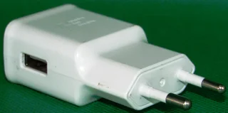 Samsung EP-TA200 Travel Adaptor Cell Phone Charger