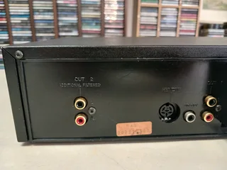 Philips CD650 Compact Disc Player - 3 MONTHS WARRANTY (WeBuyHifi)