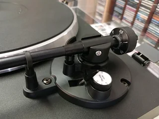 Rotel RP-830 Belt Drive Turntable - 3 MONTHS WARRANTY (WeBuyHifi)