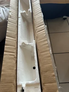 Skyworth 40” Smart Tv