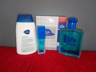 Woman&#39;s perfume and lotion combo