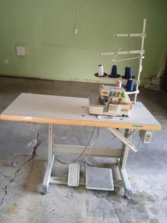 Overlocker Sewing Machine R7000